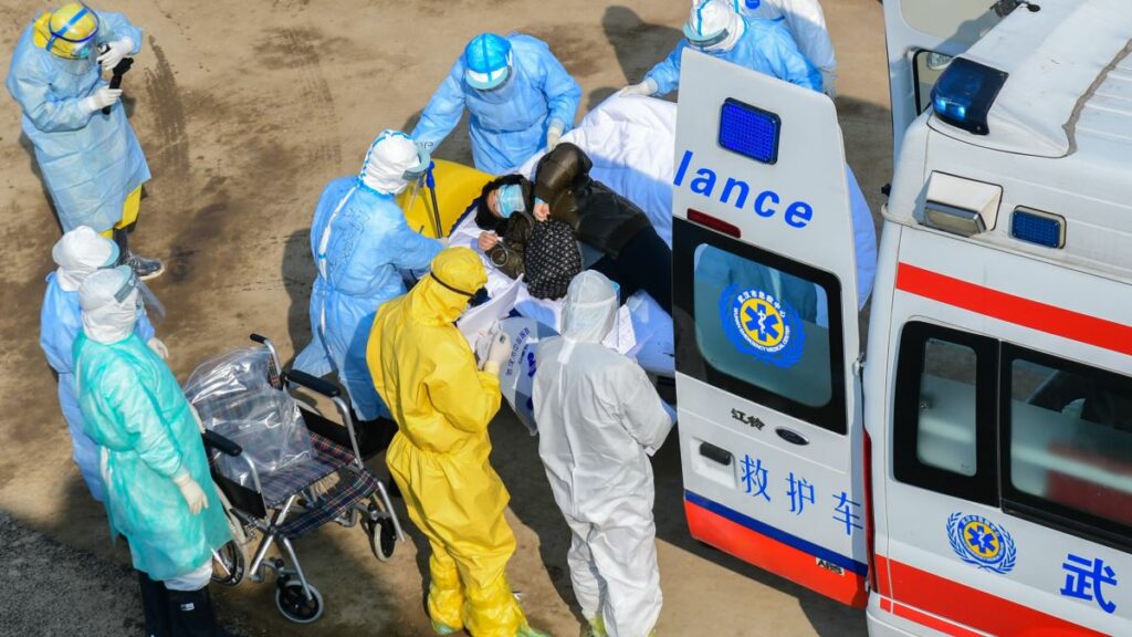 Opt muncitori români din Franța au fost testați pozitiv cu coronavirus