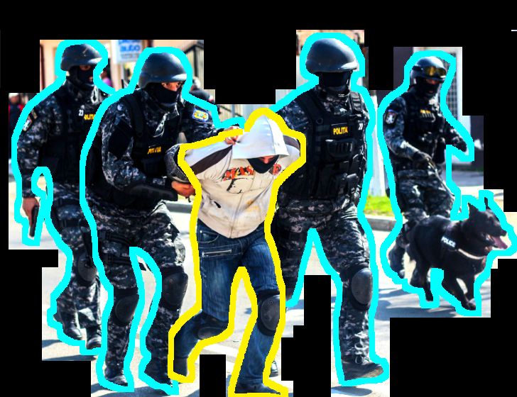 Perversa de pe Zanea. Ţeapă colosală în România! Mascaţii au fost ultima soluţie