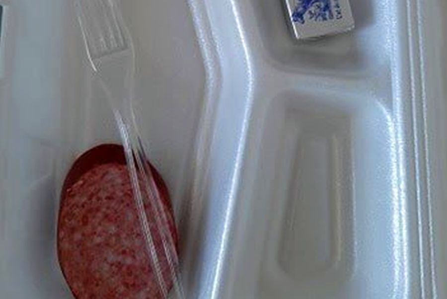 Mic dejun de criză într-un spital din România. Cum arată prima masă a zilei