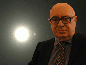 A băut mult cu Delon și Depardieu. Ezoteristul și conspiratorul român cu o viață ca-n filme