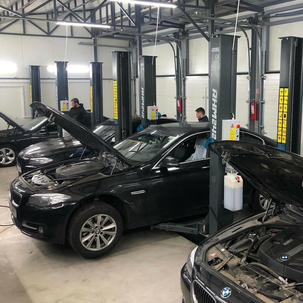5 lucruri pe care orice mecanic auto ar trebui să le verifice la mașinile care trec prin service-ul lui (P)