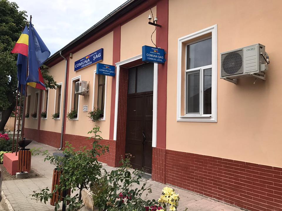 Decizie locală: toți locuitorii vor purta măști, le primesc individual de la primărie