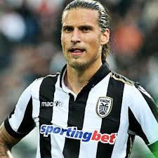 Trei luni de arest la domiciliu pentru că a încălcat restricțiile carantinei