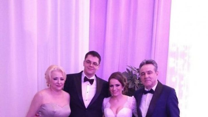 E de necrezut! Dăncilă și „iepurașul” Playboy. Amănunte de ultimă oră
