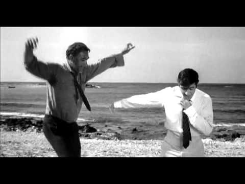 De la box la arhitectură, apoi în istoria cinematografului