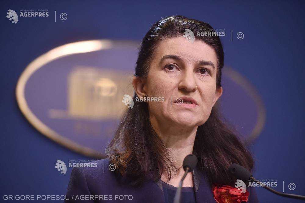 Violeta Alexandru a pus ochii pe Inspecția Muncii. Încep controalele la firme