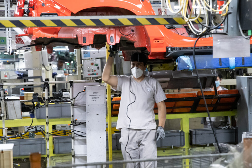 Piața auto din România s-a prăbușit! Iată cifrele dezastrului!