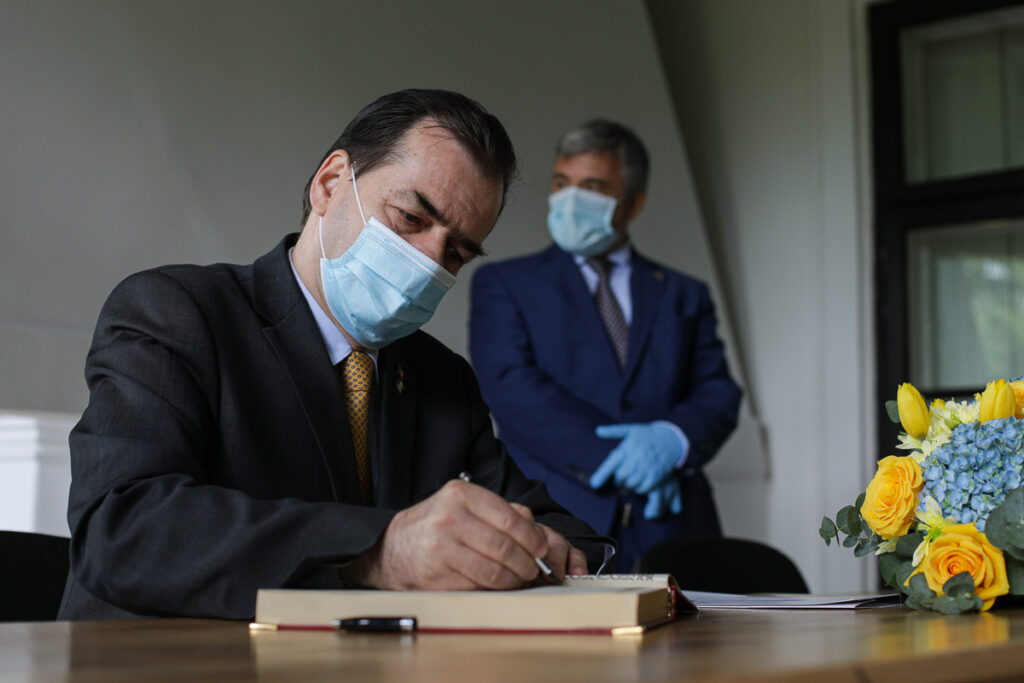 E război total pe pensii. Lia Olguța Vasilescu l-a prins în ofsaid pe Orban