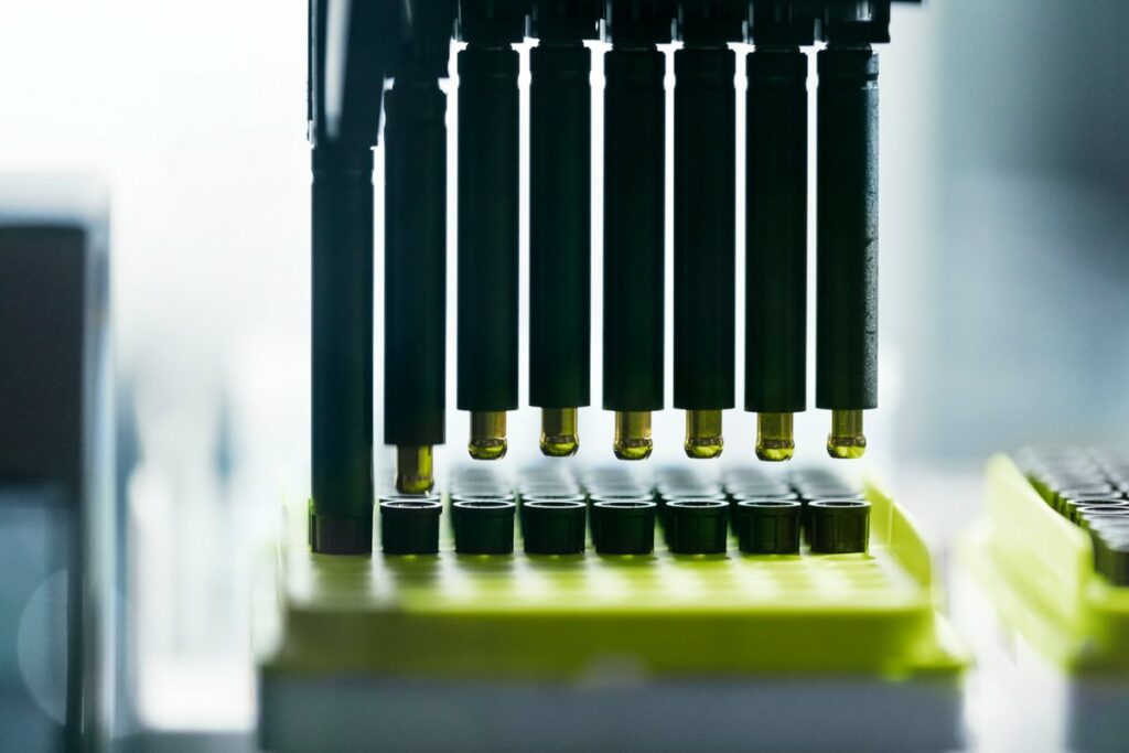 Nemții anunță vaccinul anti-COVID 19. E realizat cu americanii și cu bani de la chinezi