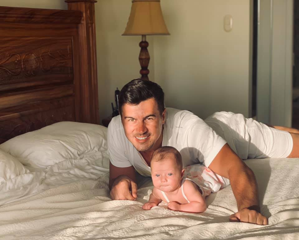 Cât de frumoasă este fetiţa Elenei Udrea! Foto în articol