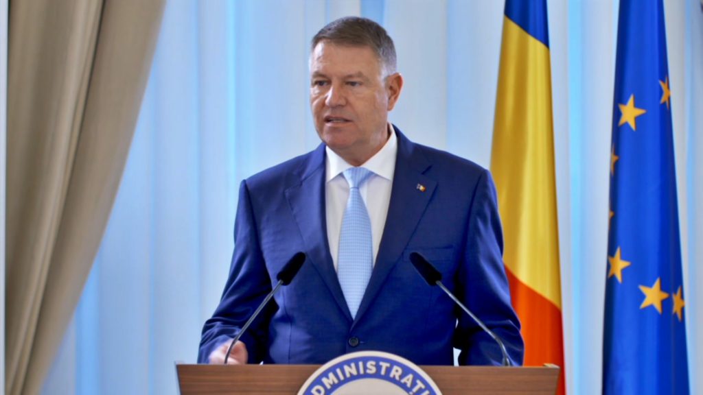 Victorie, la CCR, pentru Klaus Iohannis. Legea învățământului online este neconstituțională