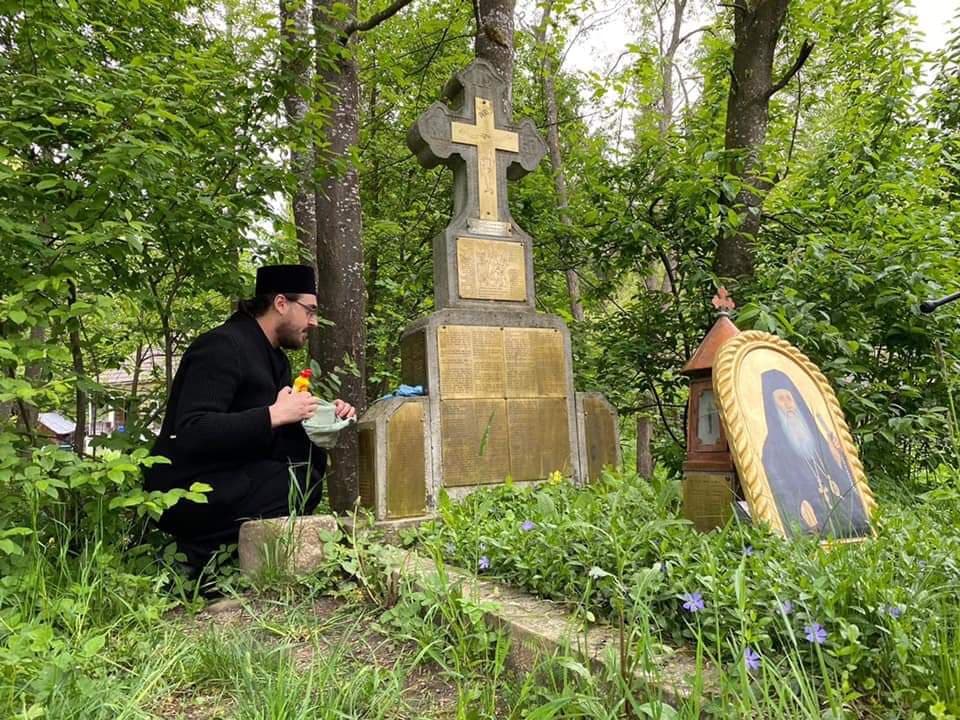 Balada de la moartea Arhiereului care și-a săpat mormântul cu mâinile sale