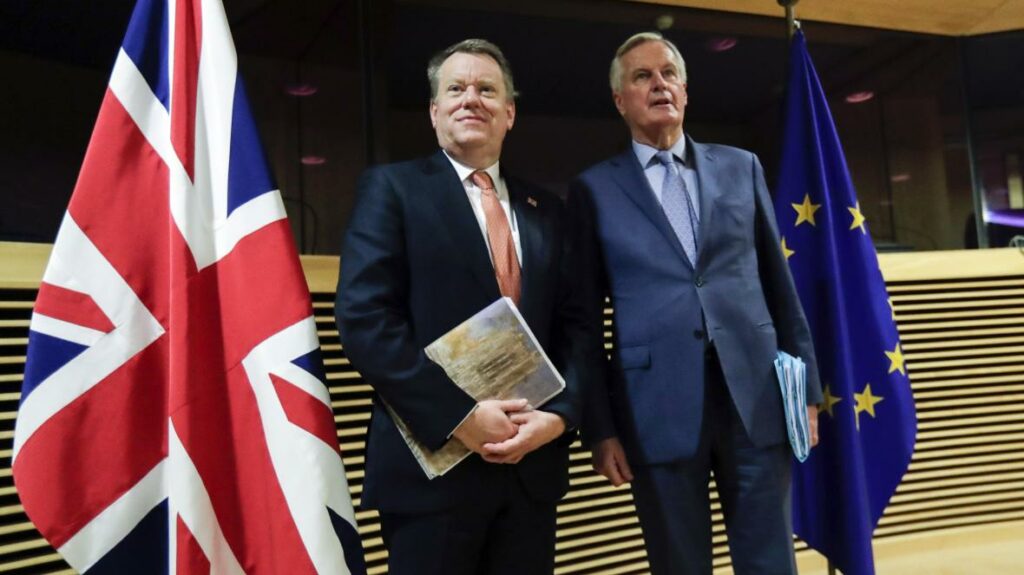 Un Brexit fără acord este tot mai aproape. Crește tensiunea între Bruxelles și Londra