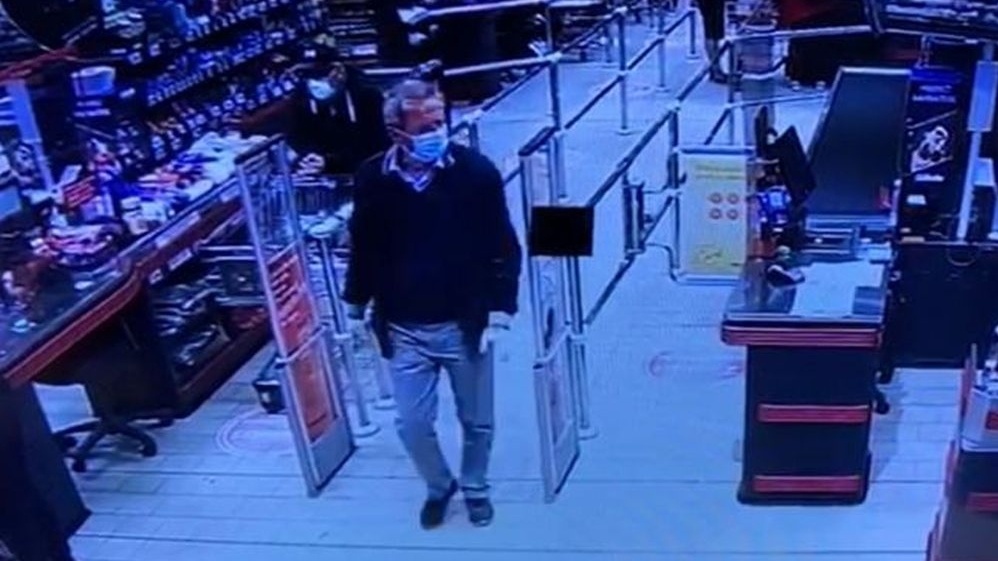Misterul bărbatului care a pierdut 30.000 de euro și nu îi revendică. Cine va primi banii