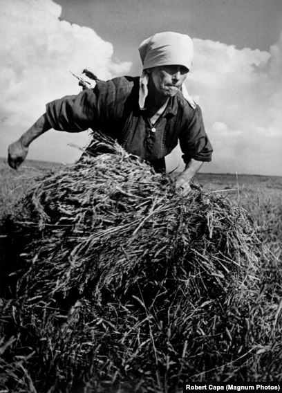 Moș Catârău: Au venit în haine de piele, cu ghiozdane la subțiori, cu revolvere la brâu