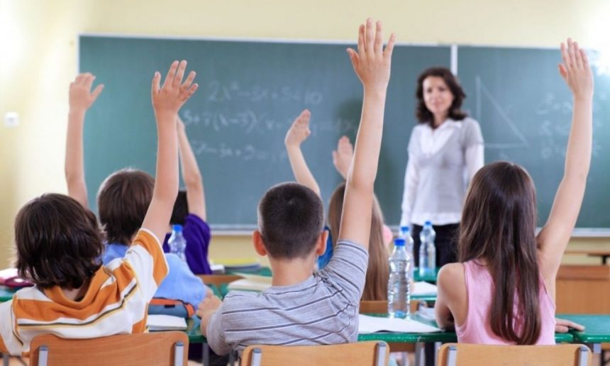 Marţi este ziua cea mare!  Ce vor face elevii de a VIII-a și a XII-a