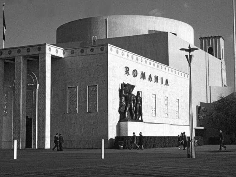 Mama președintelui SUA este mândră de Marele Cordon românesc. Document de excepție în articol