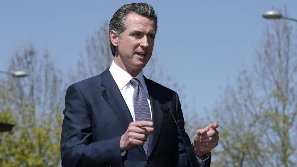 Guvernatorul Californiei Gavin Newsom, posibil candidat la președinția SUA, și-a pus comitetul de acțiune să-i cumpere memoriile