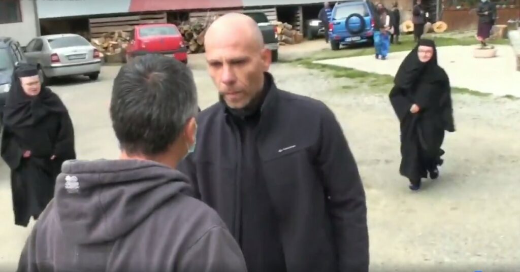 Noi detalii despre scandalul de la Mănăstirea Jieț. Ce urmăreau scandalagiii. Video