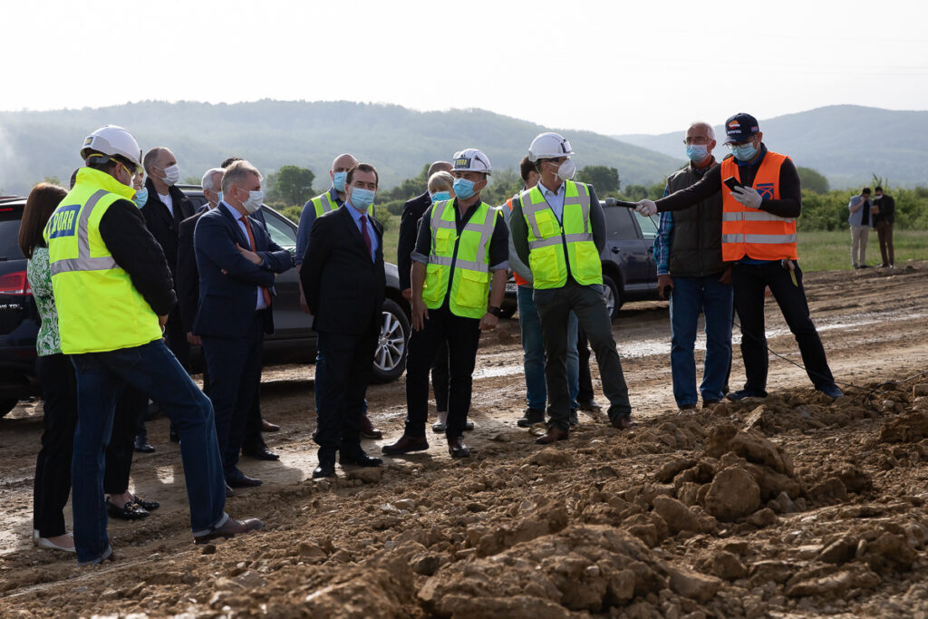 Când vor fi finalizate loturile 1 şi 2 ale autostrăzii Sebeş-Turda. Promisiunea lui Bode