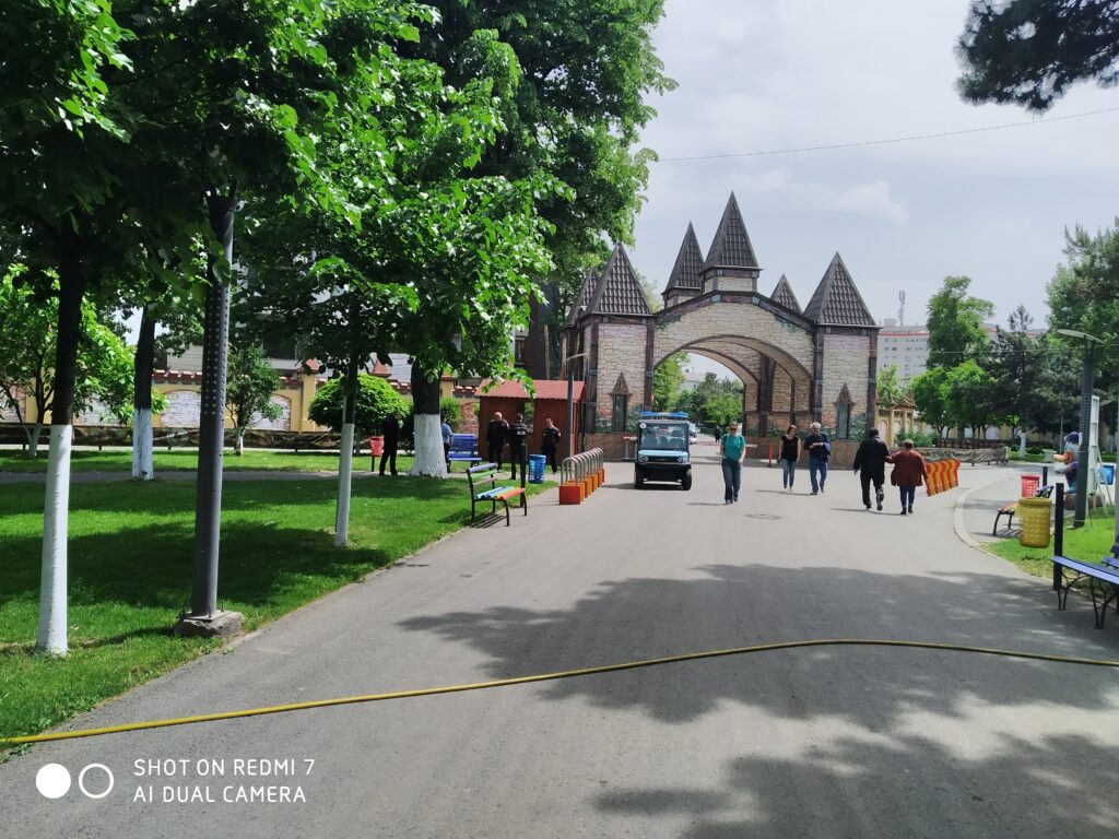 Libertate cu restricții. Scene tragi-comice, după starea de urgență. VIDEO
