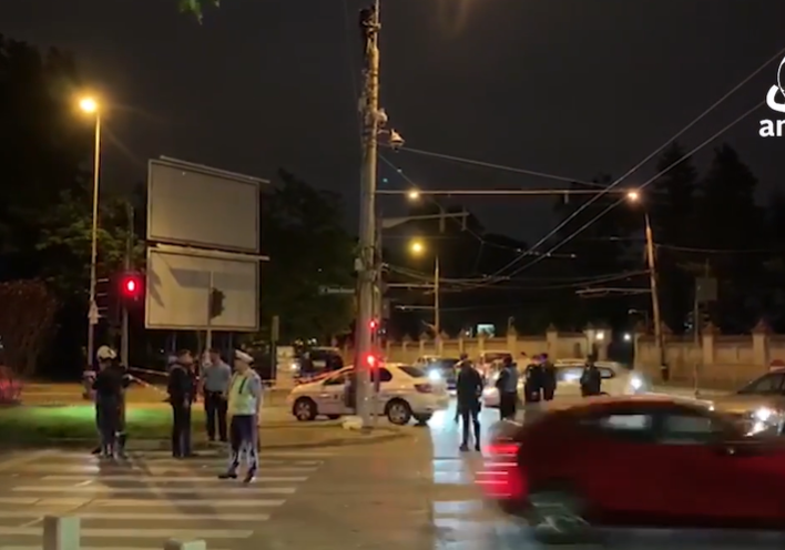 Alertă la Palatul Cotroceni. Unde s-a cocoțat un protestatar furios?!