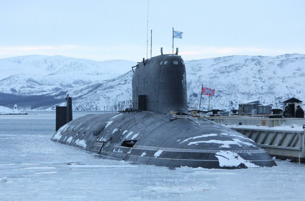 Rusia dezlănțuie teroarea în adâncuri? Noul submarin e dotat cu rachete hipersonice și inteligență artificială!