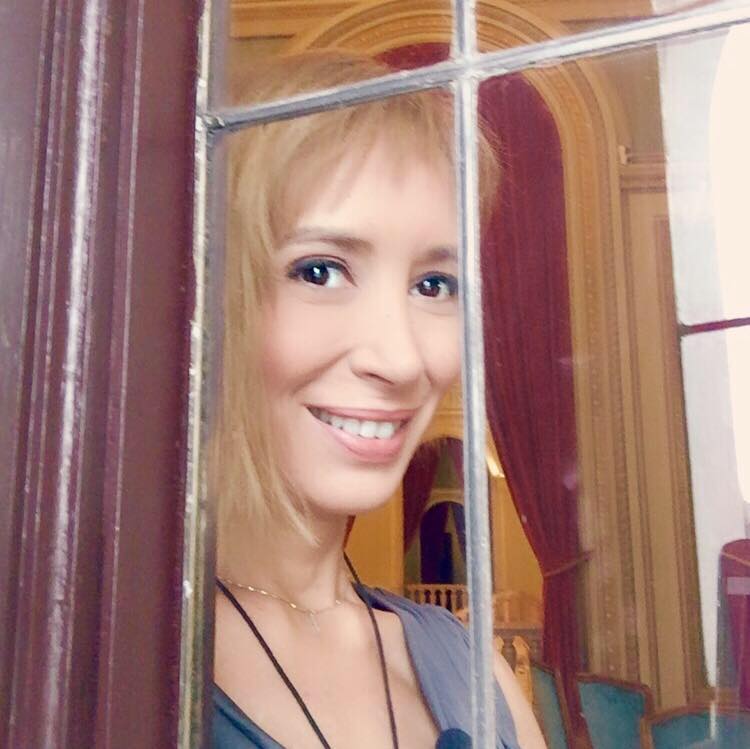 EvZ TV. ”Doasare de presă”. Rechizitoriul moral al societății românești! Andra Gavril, la emisiunea lui Mirel Curea!