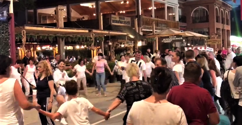 Hora din Mamaia „i-a încins” pe polițiști. Ce decizie a luat conducerea IPJ Constanța