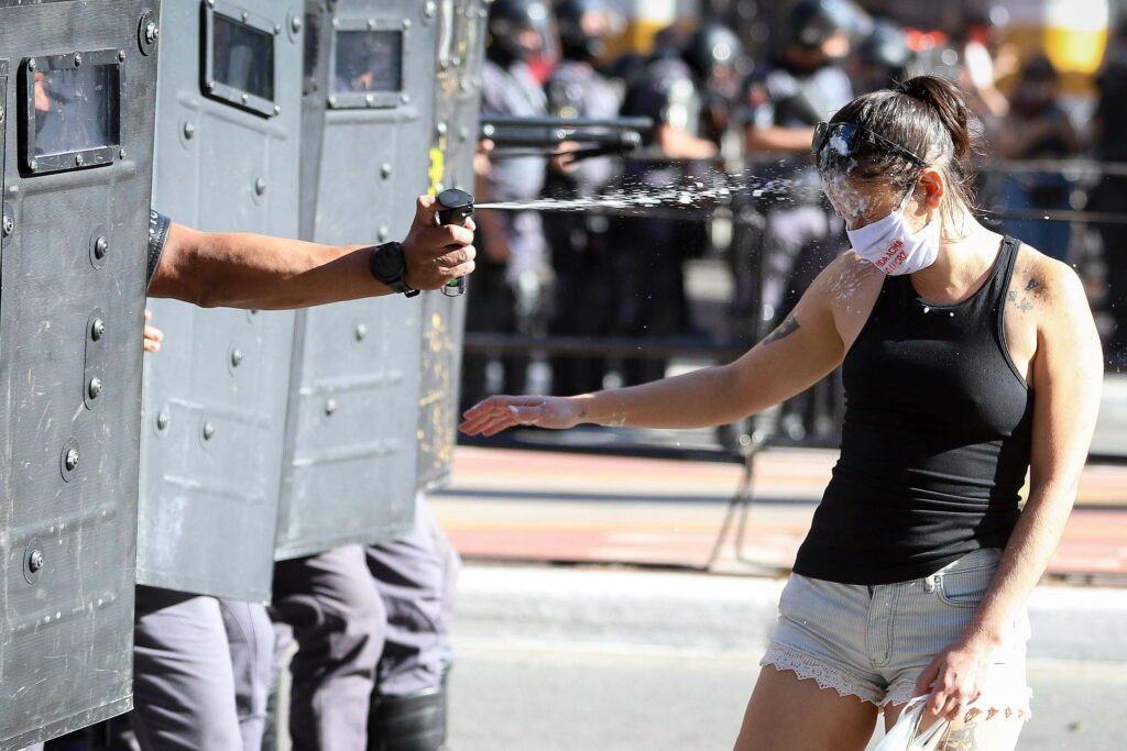 Lovitura primită de polițiștii din Denver, în contextul protestelor. Ce li s-a impus