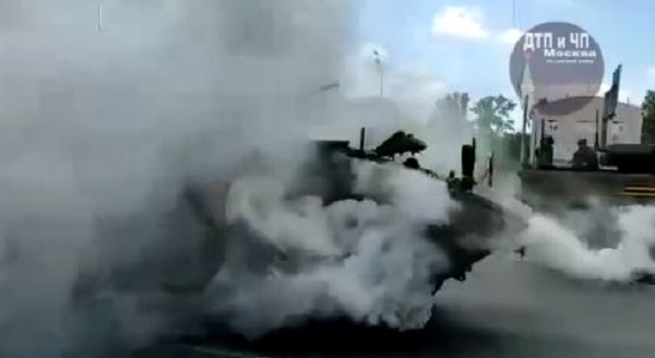 Blindatele hi-tech crapă. Putin, lovit de ghinion la Parada Victoriei