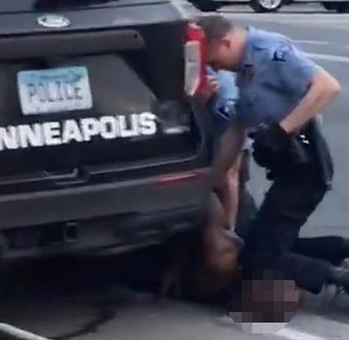 Polițistul inculpat în cazul George Floyd, eliberat. Lovitură pentru Black Lives Matter