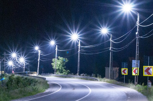 Pe ce se mai duc banii românilor. Finanțări de la buget pentru LED-uri