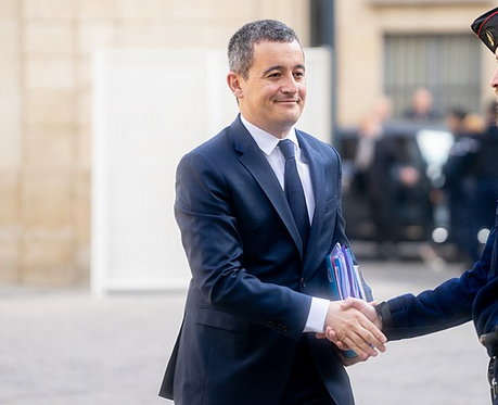 Scandal în Guvern. Un ministru greu, acuzat că a abuzat mai multe femei