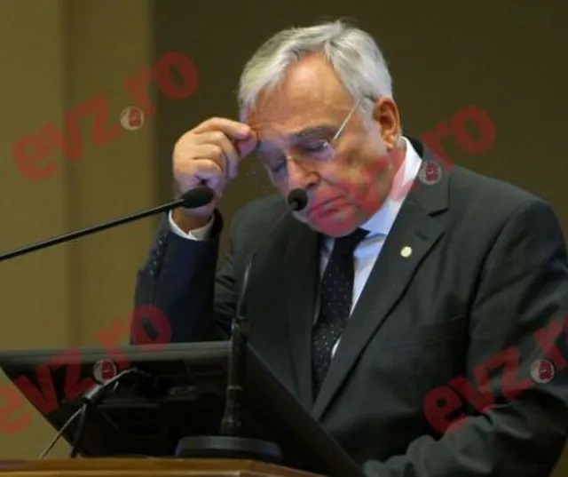 Isărescu a colaborat cu Securitatea? Şi NU, şi DA! Ambele variante pe înţelesul tuturor