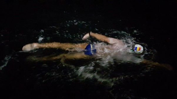 Un român a supraviețuit în apele Canalului Mânecii. Cum și-a folosit urina