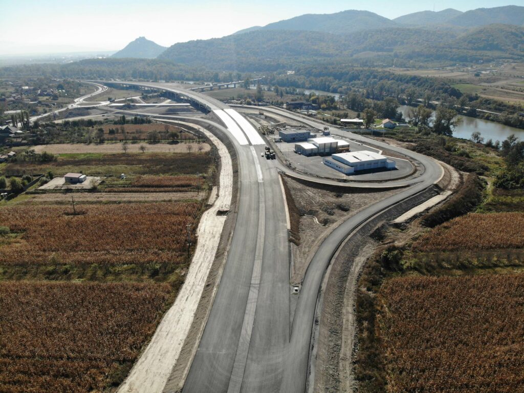 De râsul Europei. Critici dure pentru întârzierea lucrărilor la autostrăzi