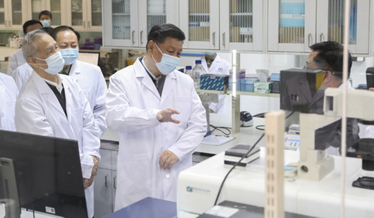 Savanții și spionii: SARS-CoV-2, creat în laborator