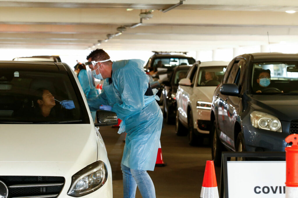 Australia e în stare de alertă! Cum au repornit epidemia paznicii unor hoteluri