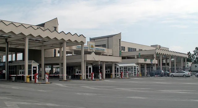 Plecaţi în Grecia? Mai gândiţi-vă! Anunţ crunt pentru românii cu planuri de vacanţă