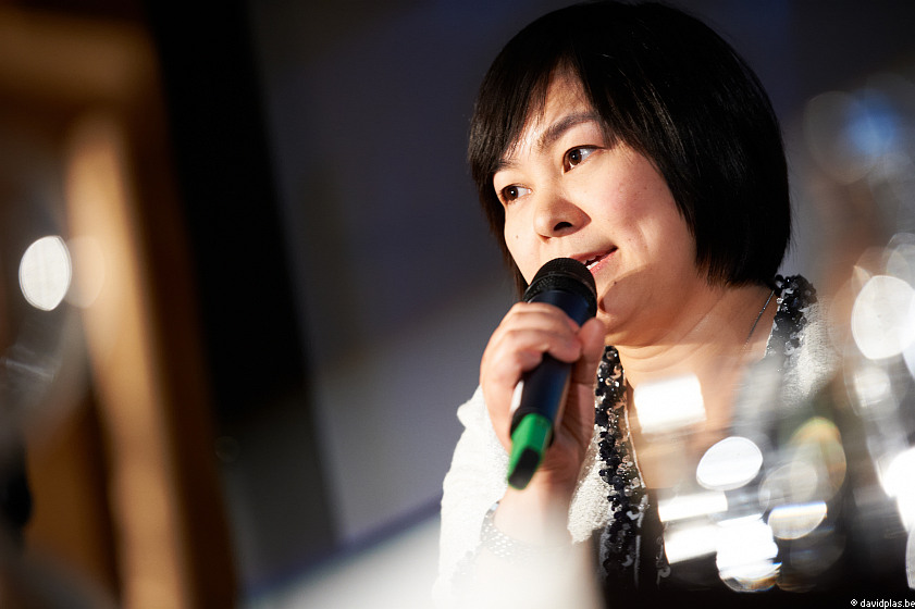 Respingerea Huawei. Londra, un vasal păcălit de SUA, sare China