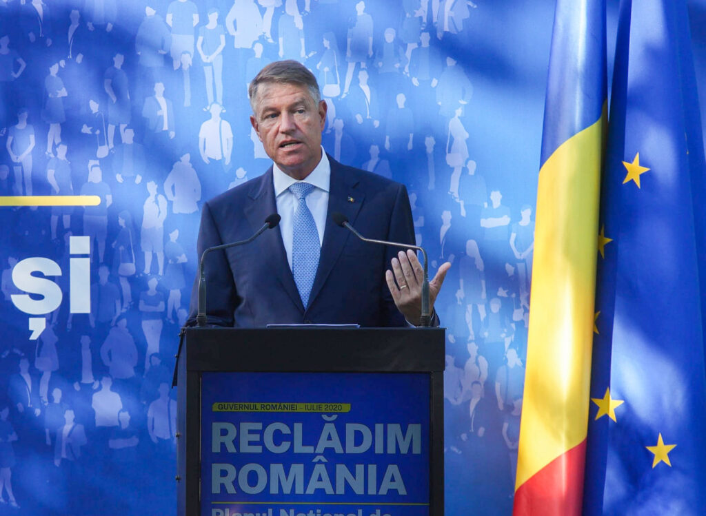 Iohannis a semnat! Așa ceva nu mai este permis. Ce amenzi riscă angajații și angajatorii