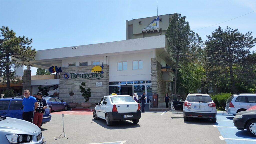 Exclusiv. Eliberare cu scandal la Centrul de Carantină Techirghiol. Au chemat poliția la 112