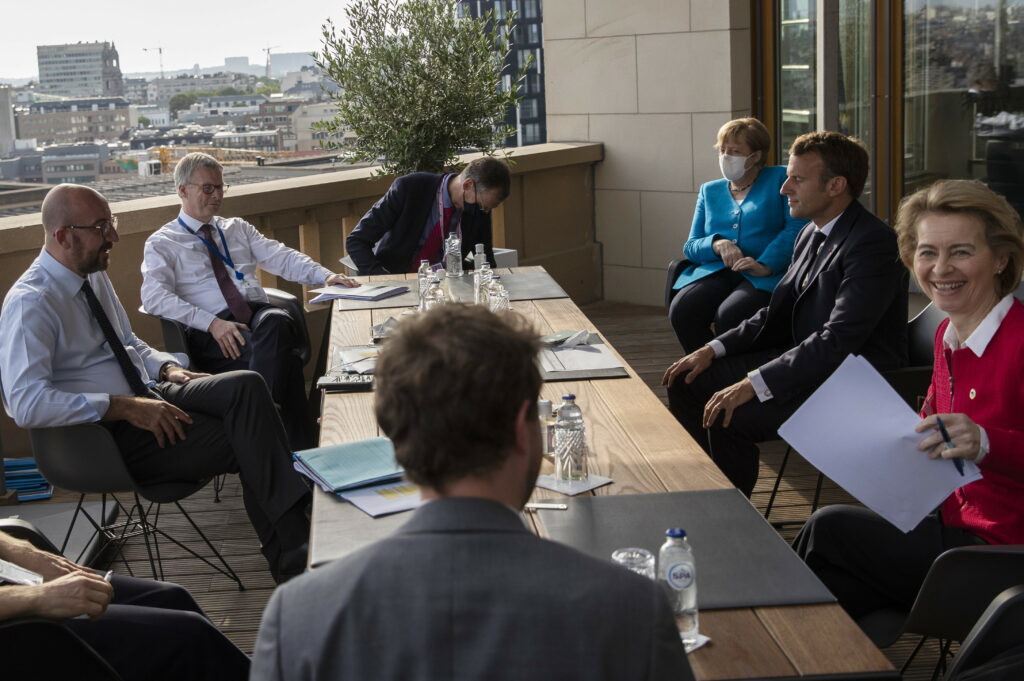 Bomba-bombelor! Regina neîncoronată a UE, în depresie pentru că soțul o înșală?