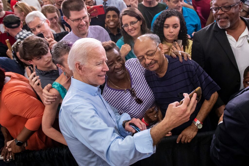 Joe Biden vrea mai multă „credință islamică” în școlile americane