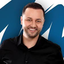 EVZ.TV. „Dosare de presă”. Cătălin Măruță, olteanul timid care face legea în lumea spectacolului