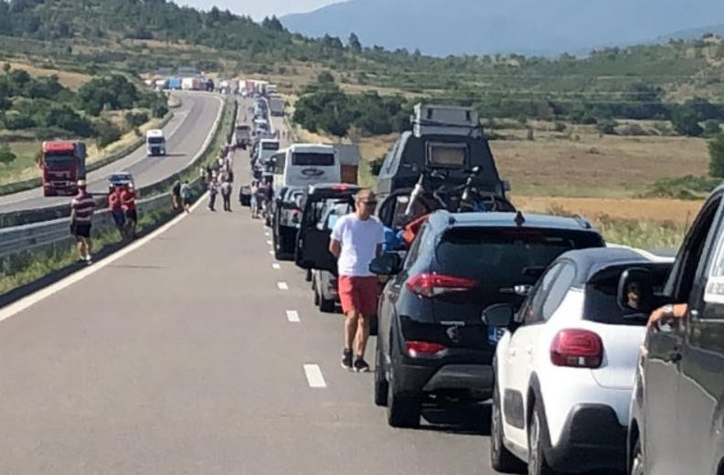 Falsuri la frontiera Kulata-Promachonas. Certificate COVID-19 la preț de dumping