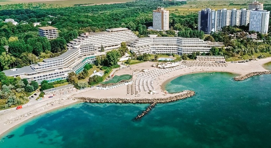 Orban face reclamă minunii Olimpului. 40 de milioane de euro a costat reabilitarea