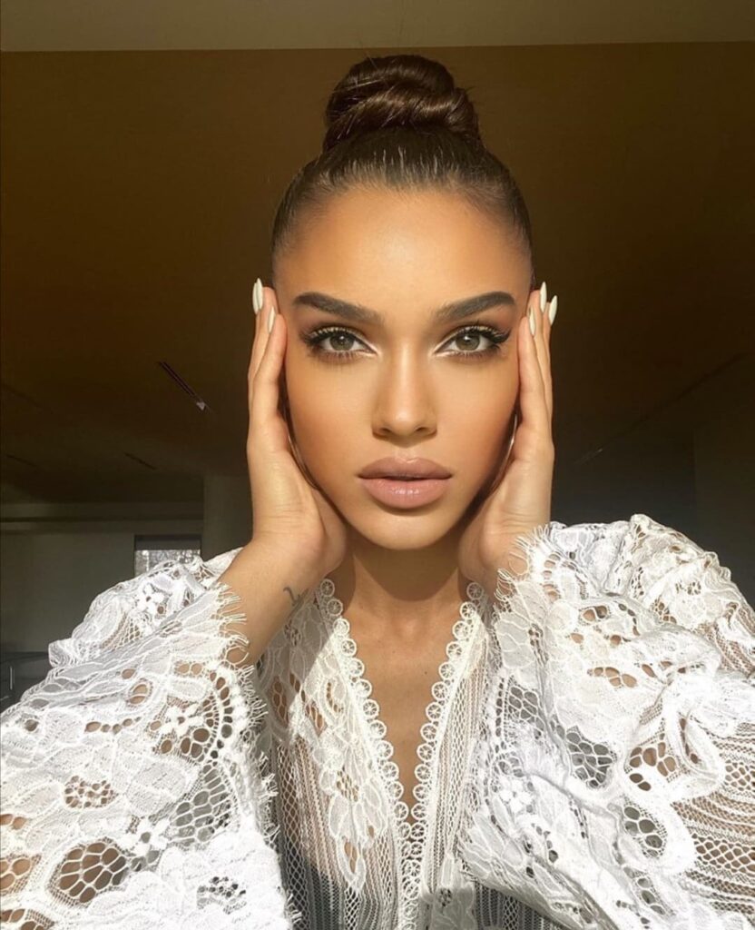 Momente de coșmar pentru Karmen Minune. Este vorba de micuța Sofia. Artista a recunoscut