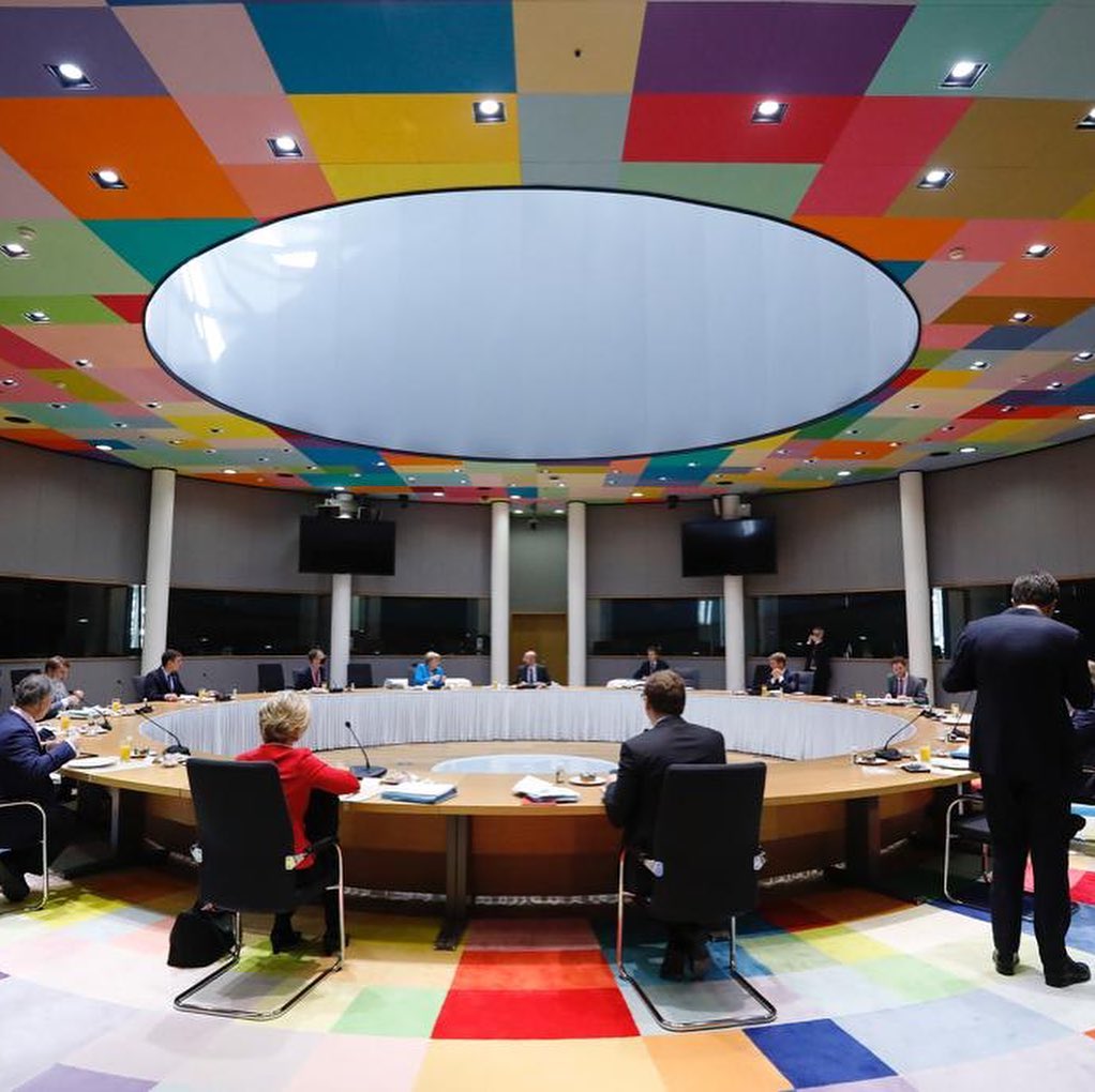 Meci de noapte la Bruxelles. Noi propuneri de pachet de relansare economică a UE